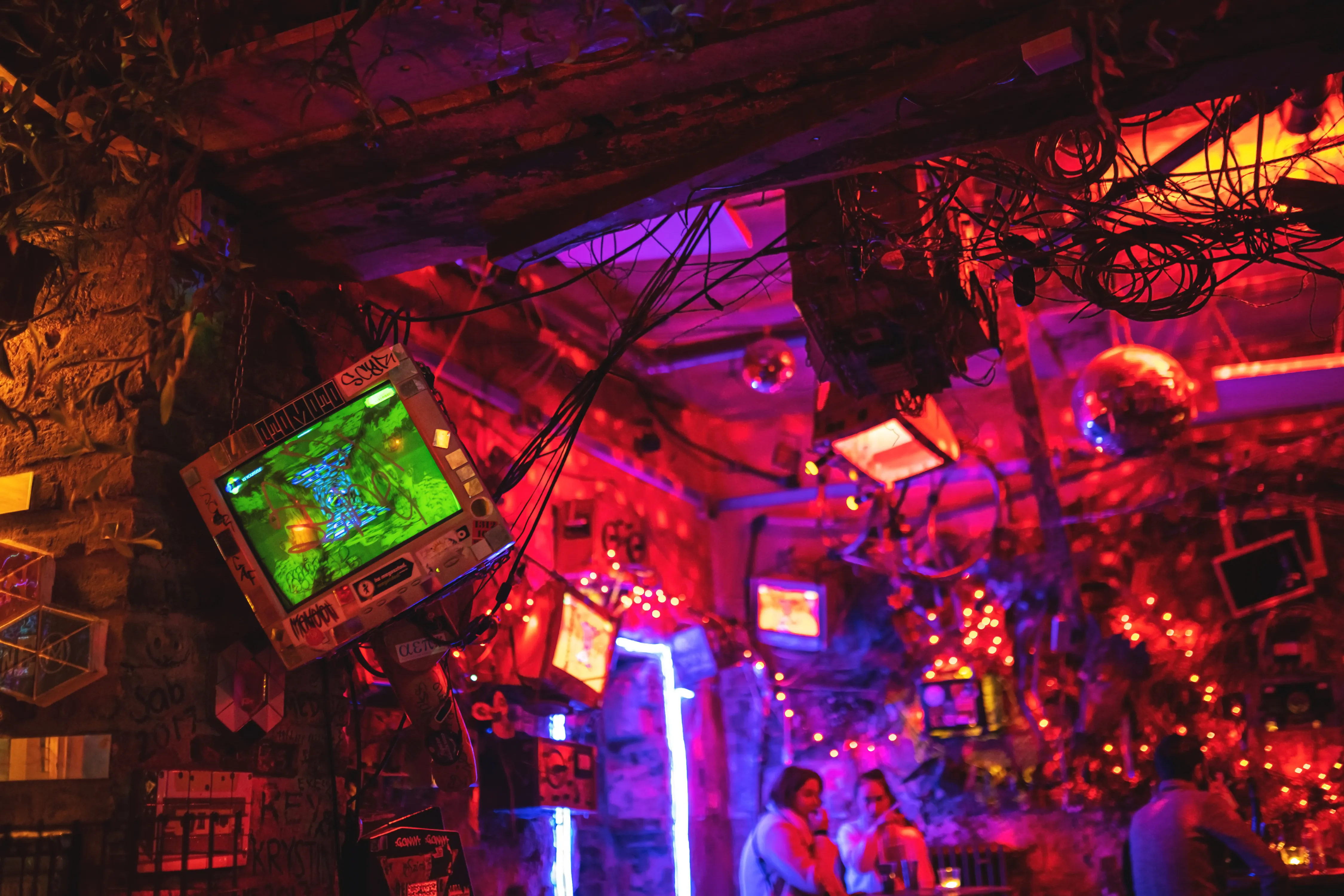 Szimpla Kert in Budapest - a truly one-of-a-kind bar and venue